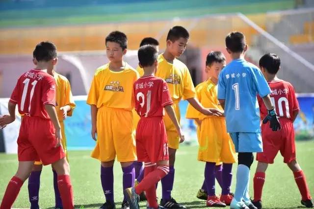 郭艾伦：没心思换号码 新赛季肯定要上场打球